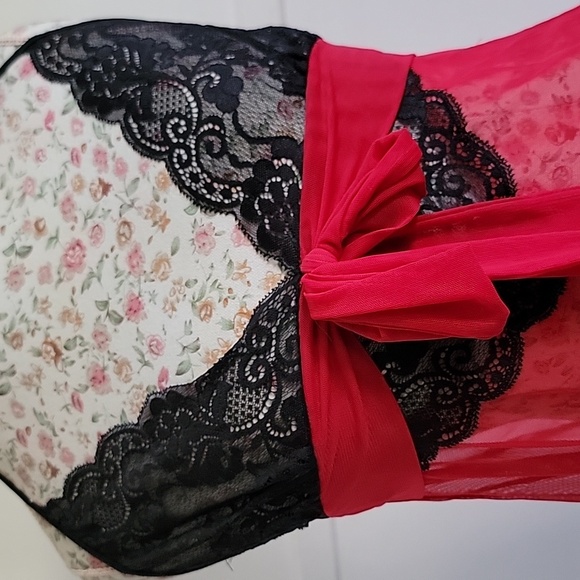 Frederick's of Hollywood Black and Red Lace Chemise Size Large - Picture 2 of 6